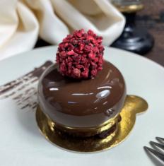 Choco mousse s malinami