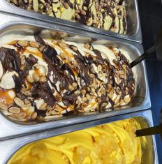Pisztácia, Snickers, Mangó